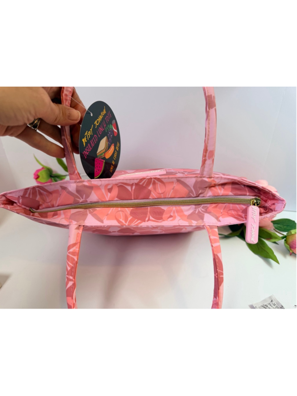 Betsey Johnson Pink Bow Insulated Lunch Tote NWT - Picture 4 of 5
